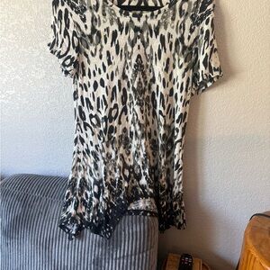 ONE WORLD Black and White Animal Print Short Sleeve Top